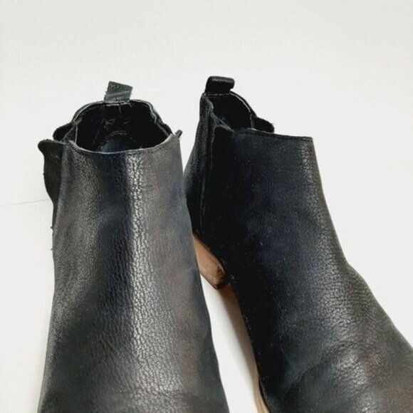 BP Nordstrom Chelsea Short Bootie Black Leather Low Heel Sz 8.5 - Picture 6 of 14